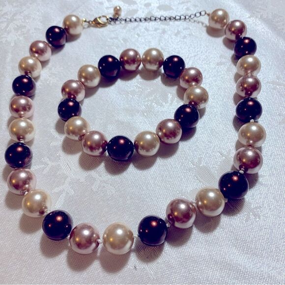 Jewel Tone Knotted Faux Pearl Glass Bead Necklace 16” & Flex Bracelet slight scr - Picture 3 of 3